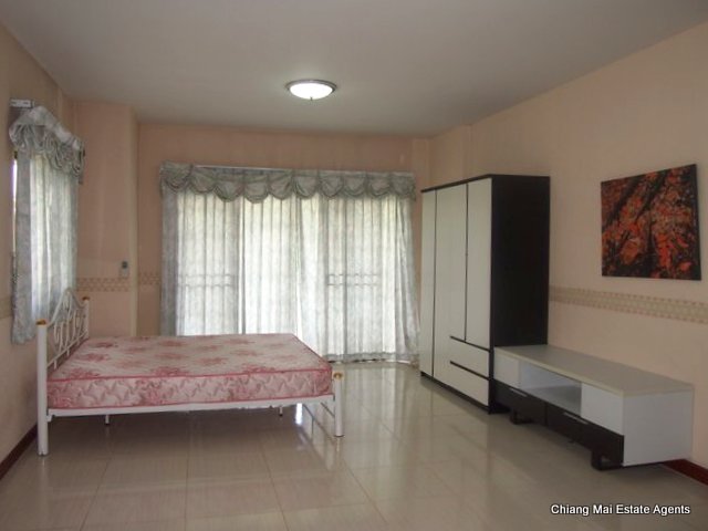 Beautiful Modern Style Home For Rent In Koolpuntville 6