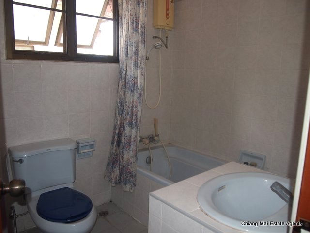 Beautiful Modern Style Home For Rent In Koolpuntville 6