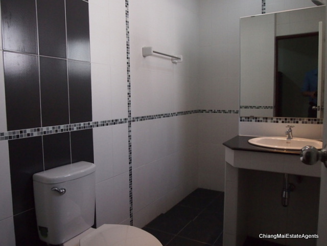 3 Bedroom/ 4 Bathroom House for Rent in City