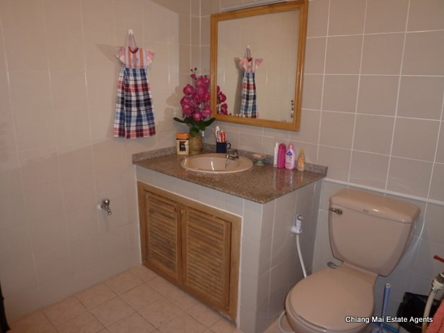 2 Bed/ 2 Bath Riverside Condo for Sale