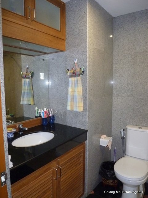 2 Bed/ 2 Bath Riverside Condo for Sale