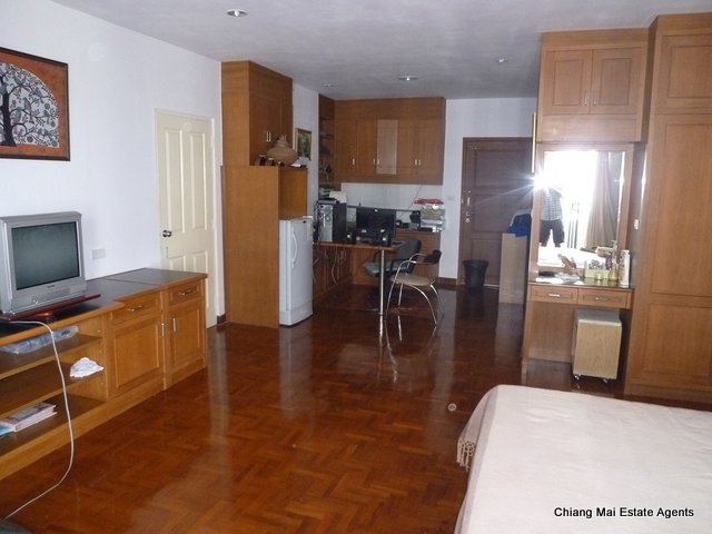 2 Bed/ 2 Bath Riverside Condo for Sale