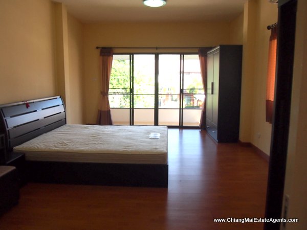 New 3 Bedroom Home overlooking Koolpunt Golf Course