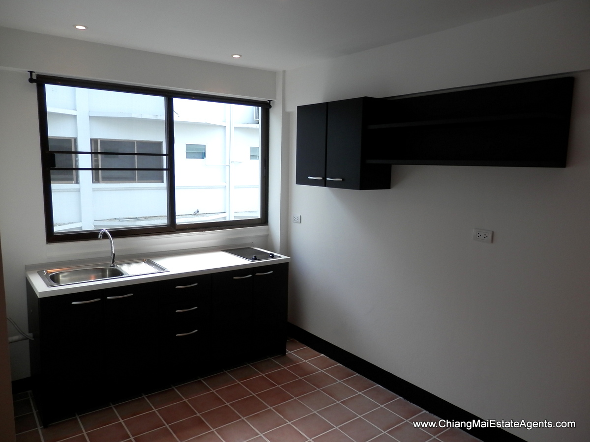 REDUCED: Newly Renovated 1 Bed Condo in PP Condominium