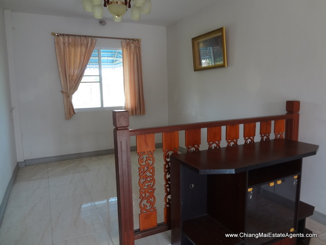 2 bedrooms house for rent