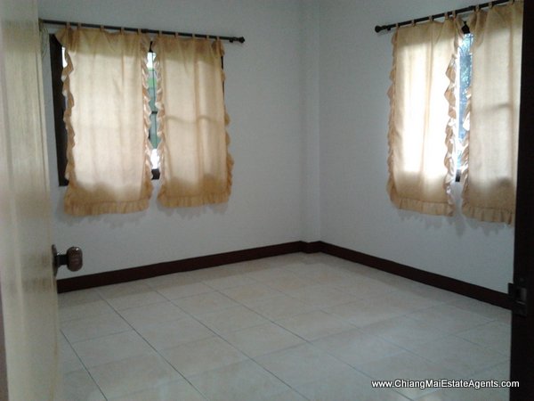 3 Bed Bungalow in Pimook 1 Only 11,000 Baht