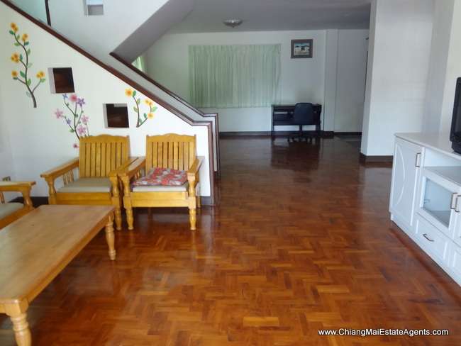 3bedrooms house for rent