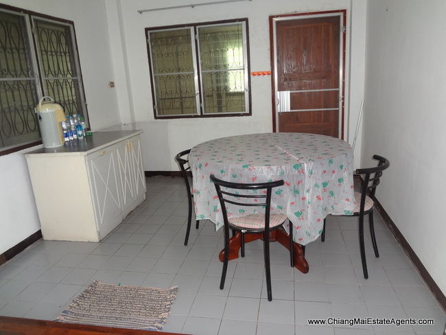 3bedrooms house for rent