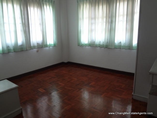 3bedrooms house for rent