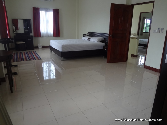 3 Bedrooms house with fully furnished.