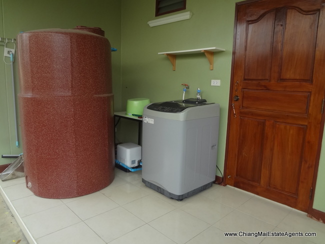 3 Bedrooms house with fully furnished.