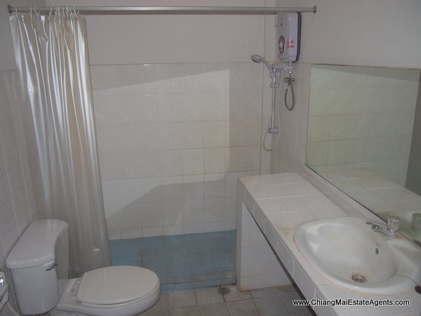 Townhouse for Rent and Sale in Mae Hia