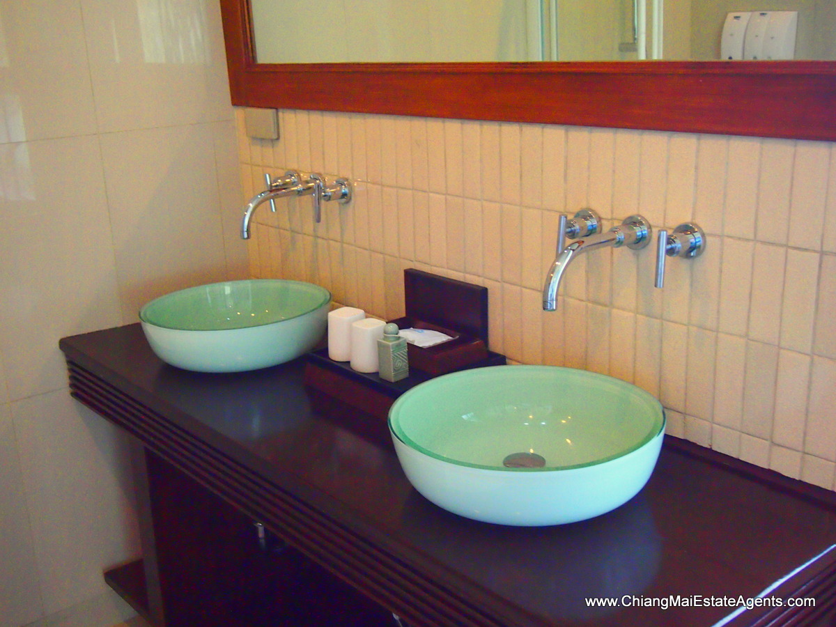 Large Condo for Sale in Suthep