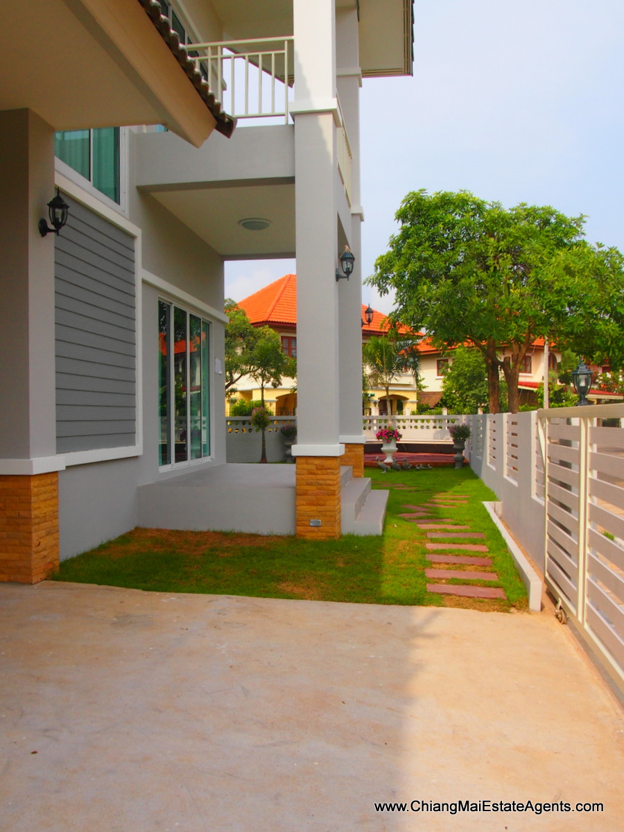 Brand New Home for Sale in Moo Baan Porjai