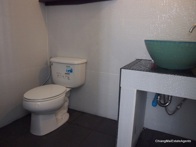 For Sale 3 bed/3bath/4 aircon