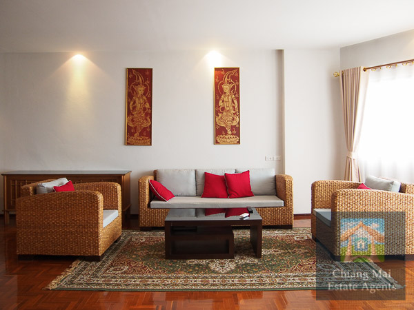Beautifully furnished 1 Bed Riverside Condominium