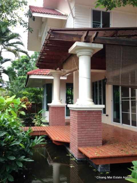 5 Bedroom House for Rent in Lanna Tara