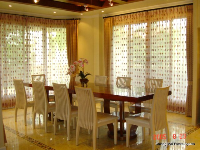 5 Bedroom House for Rent in Lanna Tara