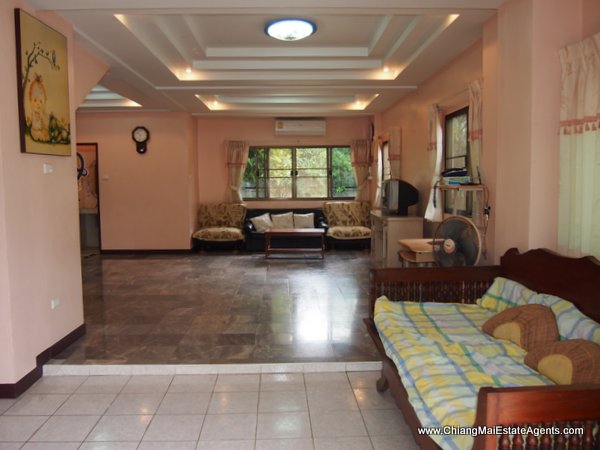 Large 4 Bedroom Home in Koolpunt Ville 5