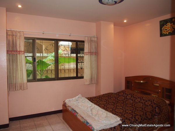 Large 4 Bedroom Home in Koolpunt Ville 5