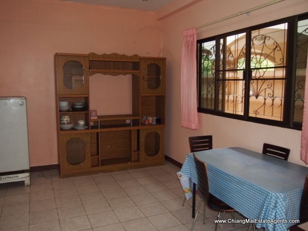 Large 4 Bedroom Home in Koolpunt Ville 5