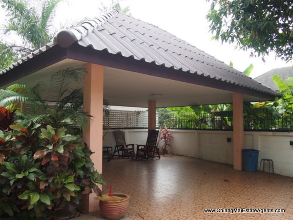 Large 4 Bedroom Home in Koolpunt Ville 5