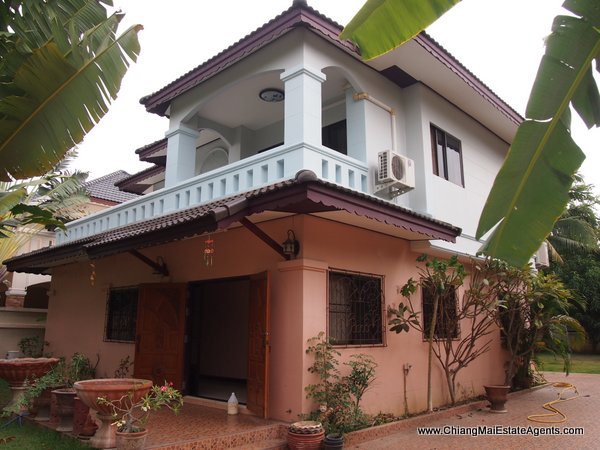 Large 4 Bedroom Home in Koolpunt Ville 5