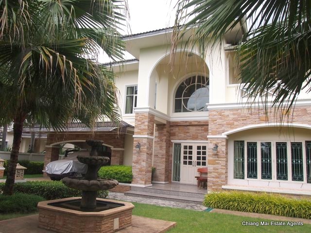 Luxurious Modern Style House For Sale