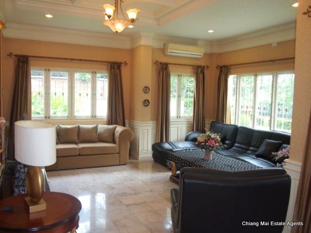 Luxurious Modern Style House For Sale