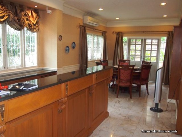Luxurious Modern Style House For Sale
