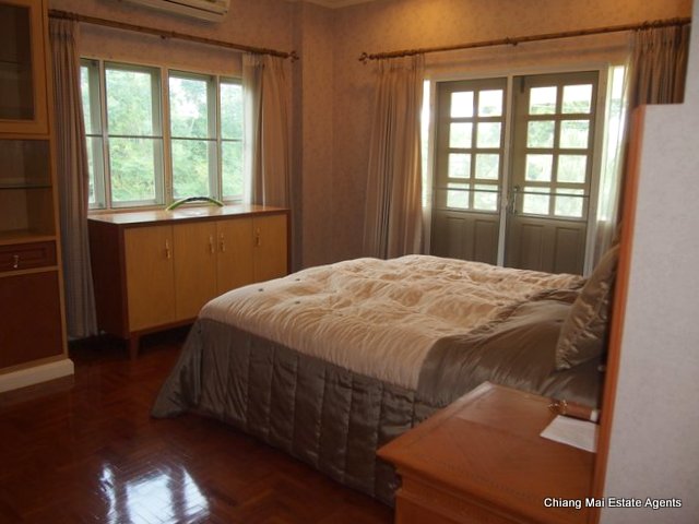 Luxurious Modern Style House For Sale