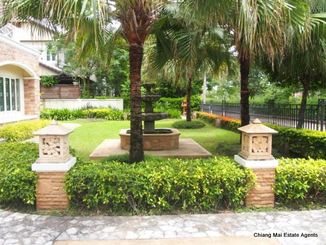 Luxurious Modern Style House For Sale