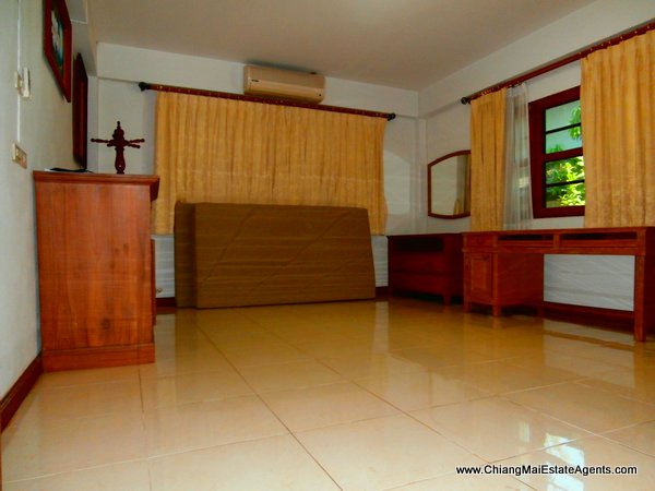 4 Bedroom Home on 1 Rai of Land
