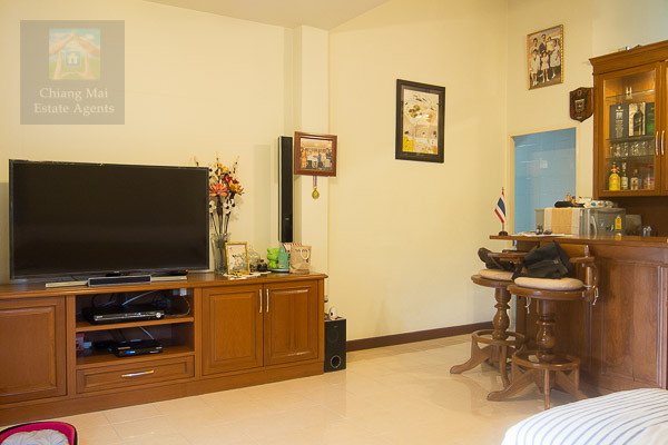 4 Bed Bungalow with Pool for Sale in Rungarun 3