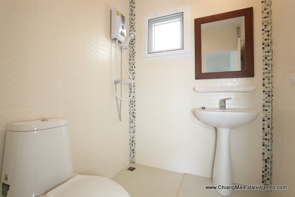 4 Bed Home with Large Garden in Sansaran