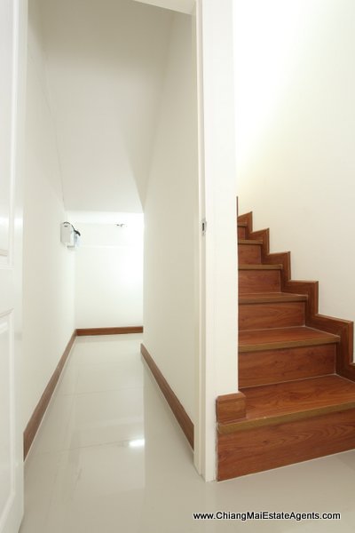4 Bed Home with Large Garden in Sansaran
