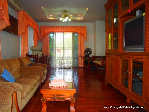 Home For Sale in Pinery Home