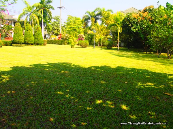 Home For Sale in Pinery Home
