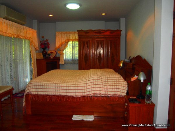 Home For Sale in Pinery Home