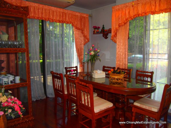 Home For Sale in Pinery Home