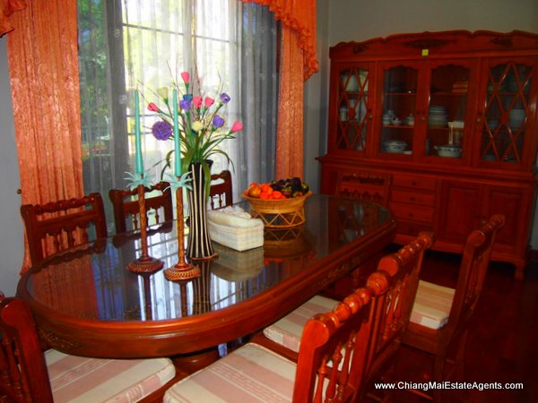 Home For Sale in Pinery Home