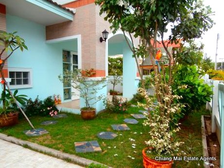 3 Bedroom House For Rent Near Mee Chok Plaza