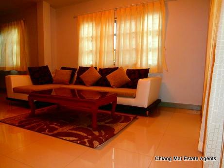 3 Bedroom House For Rent Near Mee Chok Plaza
