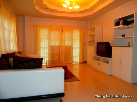 3 Bedroom House For Rent Near Mee Chok Plaza
