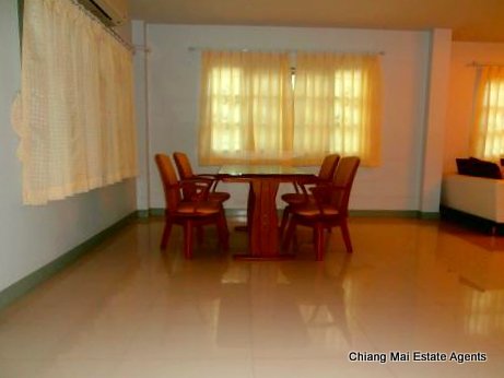 3 Bedroom House For Rent Near Mee Chok Plaza