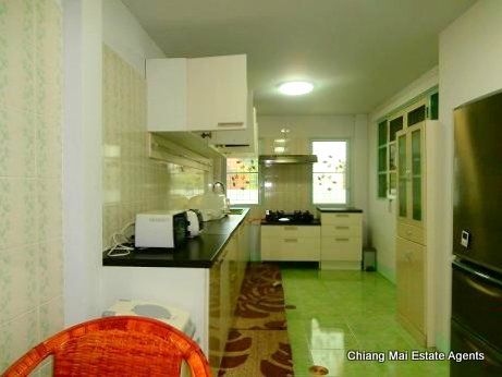 3 Bedroom House For Rent Near Mee Chok Plaza