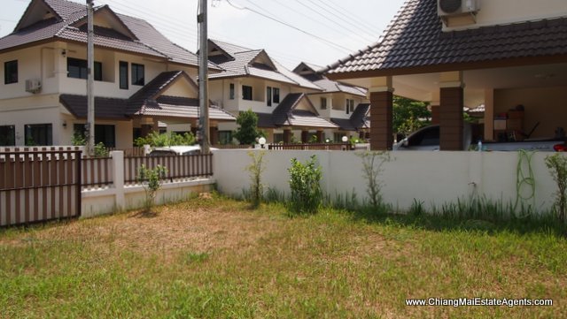 3 Bedroom Home Close to the City