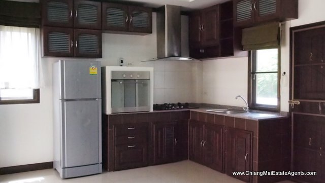 3 Bedroom Home Close to the City