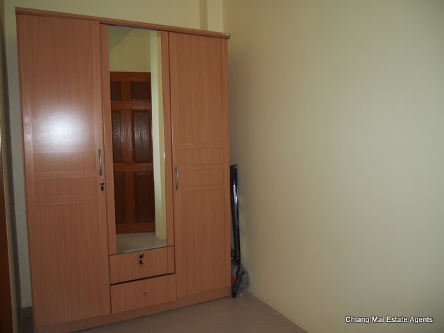 Lovely Bungalow with Large Garden for Rent in Hang Dong