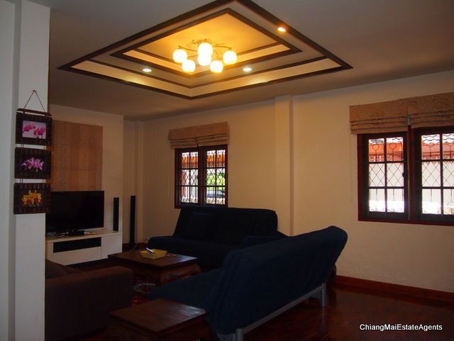 Wonderful 3 Bed/ 3 Bath Home for Rent with Maid's Room and Bathroom